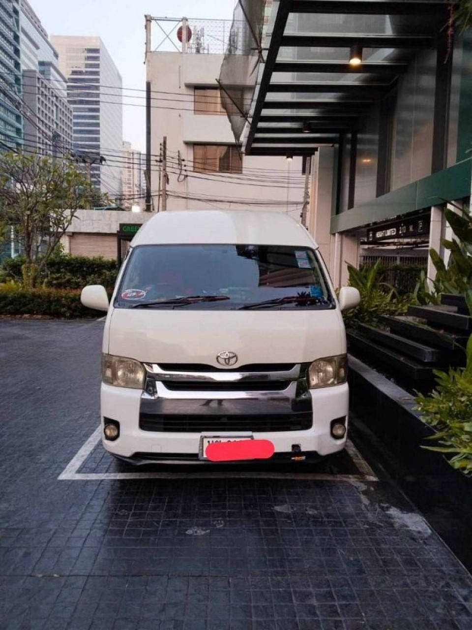 รถตู้ VIP รับส่งสนามบิน