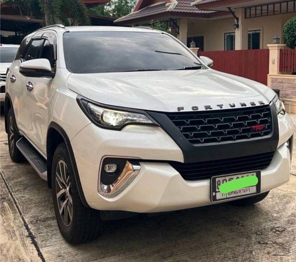 รถ 7 ที่นั่ง SUV บริการรับส่งสนามบินเมาต่างจังหวัด 24 ชั่วโมง